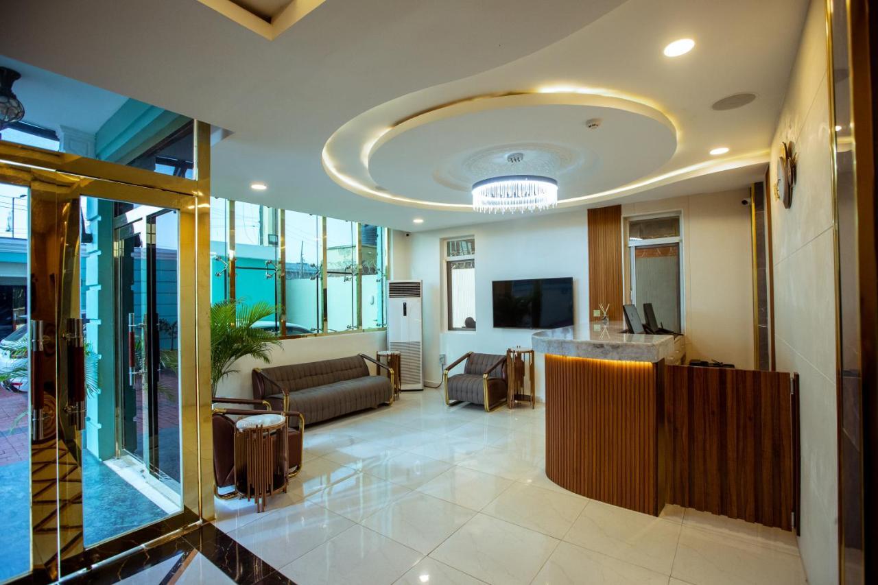 Apartment 79 Hotel & Suite Ikeja Esterno foto