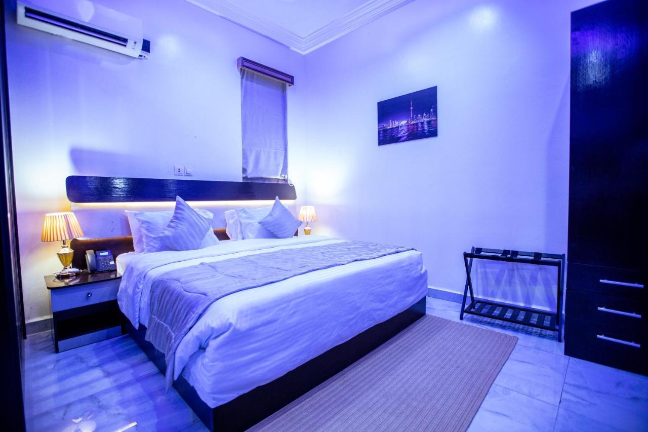 Apartment 79 Hotel & Suite Ikeja Esterno foto